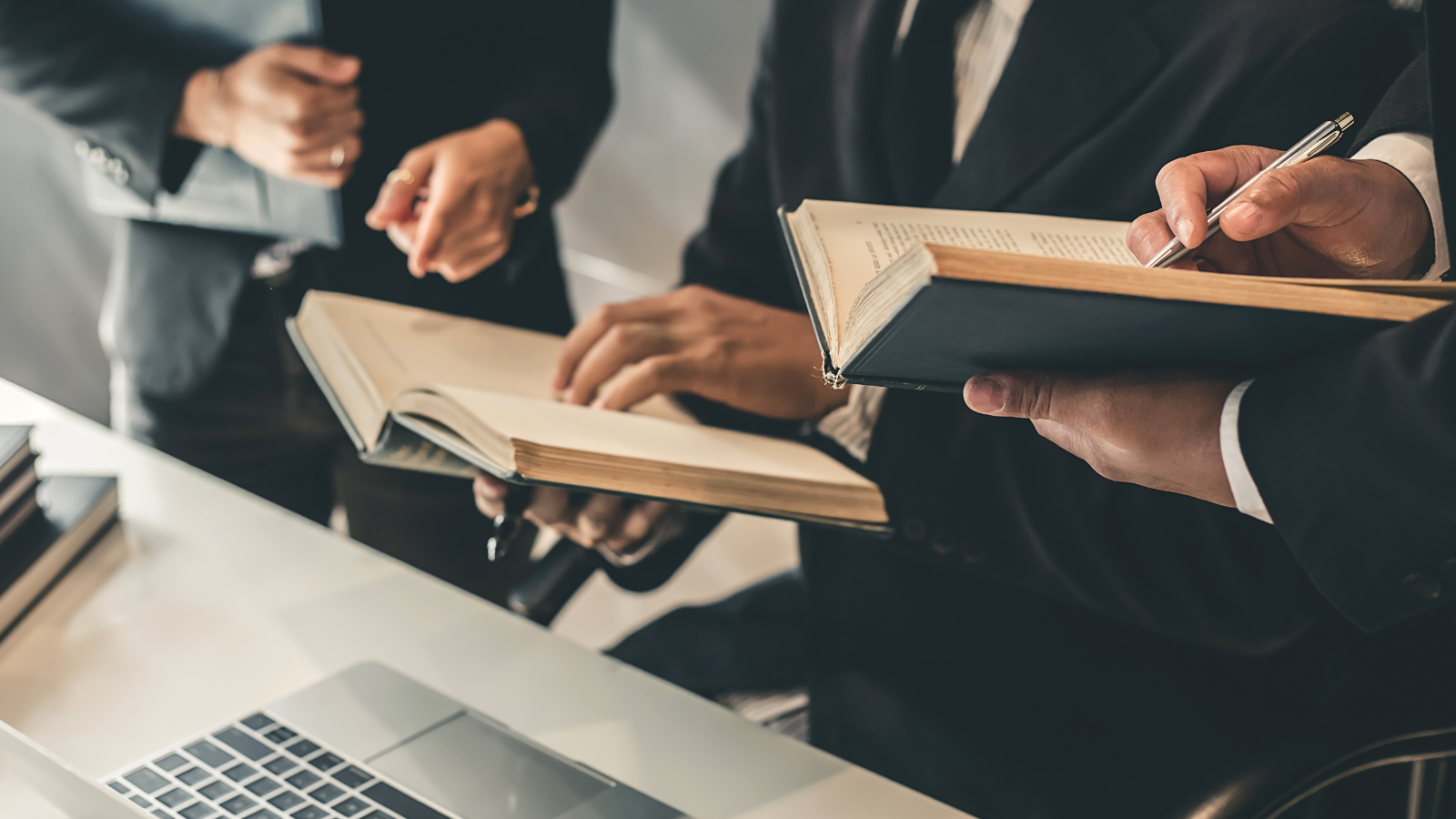 Thuyết trình là gì? Khái niệm, tầm quan trọng kỹ năng hiệu quả